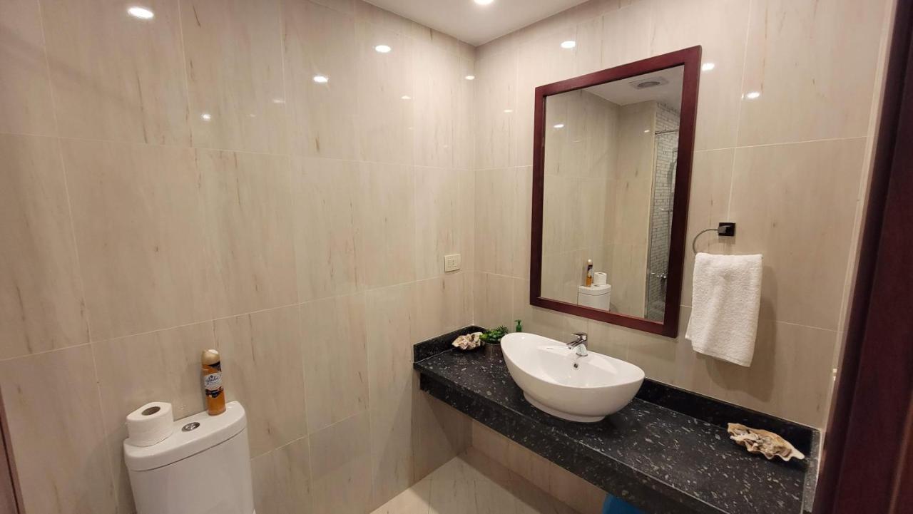 Oyster Bay Beach Resort - Luxury Serviced Condo مرسى علم المظهر الخارجي الصورة